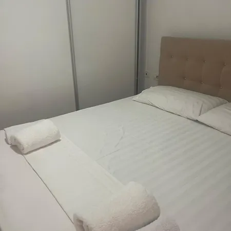 Ludi Apartmán Gjirokastër